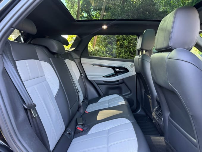 2025 Land Rover Range Rover Evoque