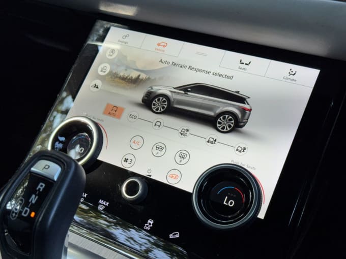 2025 Land Rover Range Rover Evoque