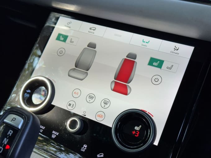 2025 Land Rover Range Rover Evoque