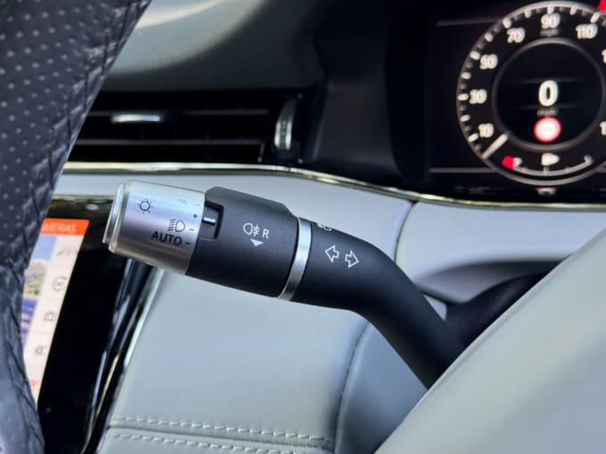 2025 Land Rover Range Rover Evoque