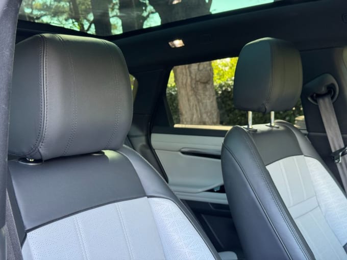 2025 Land Rover Range Rover Evoque