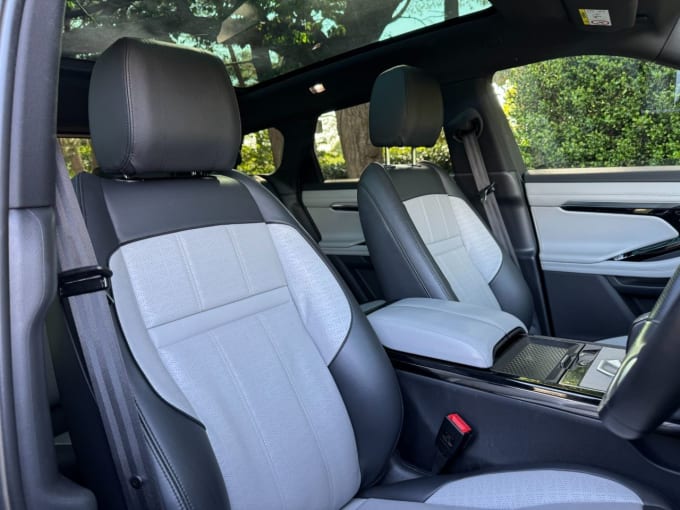 2025 Land Rover Range Rover Evoque