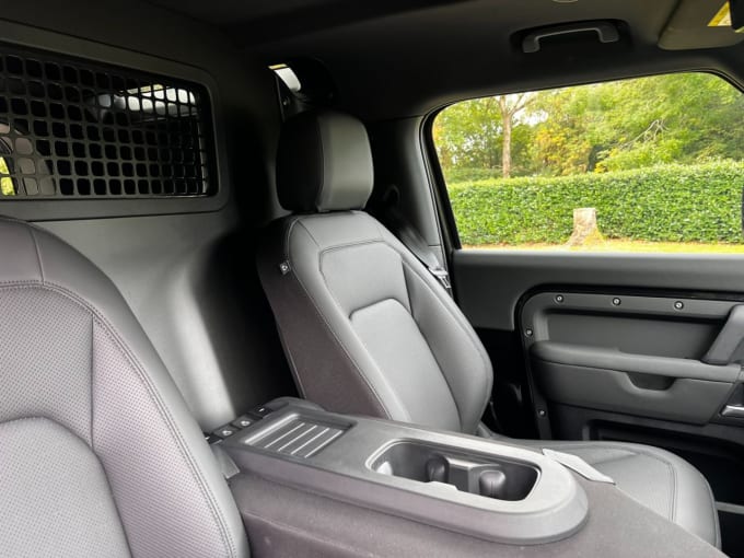 2025 Land Rover Defender
