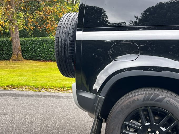 2025 Land Rover Defender
