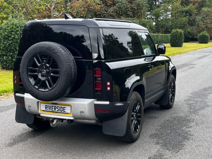 2025 Land Rover Defender