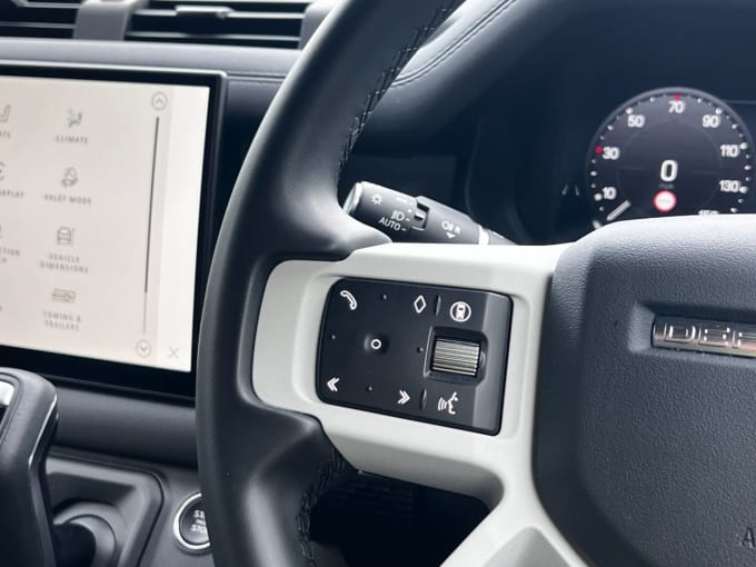 2025 Land Rover Defender
