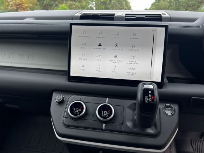 2025 Land Rover Defender