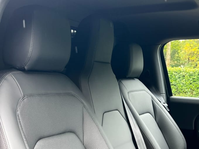 2025 Land Rover Defender