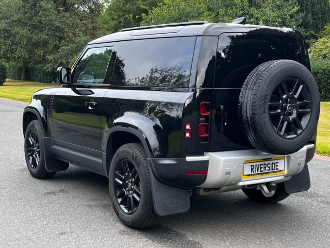 2025 Land Rover Defender