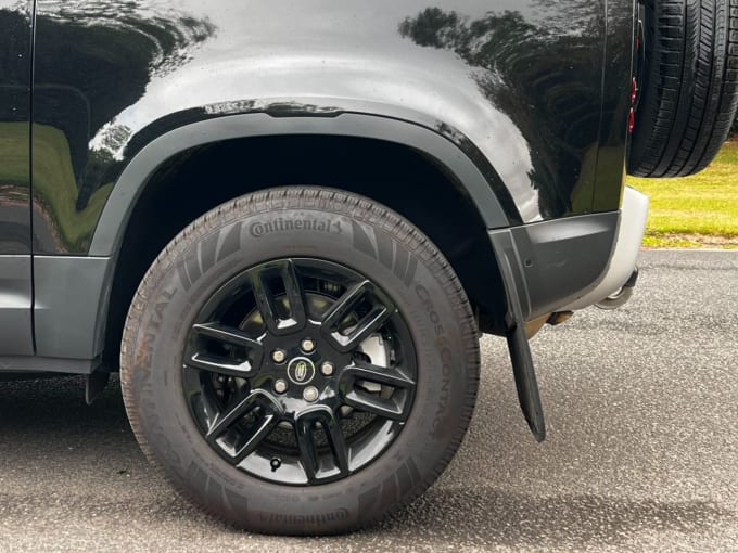 2025 Land Rover Defender