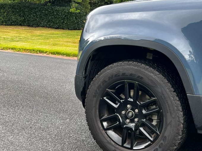 2025 Land Rover Defender
