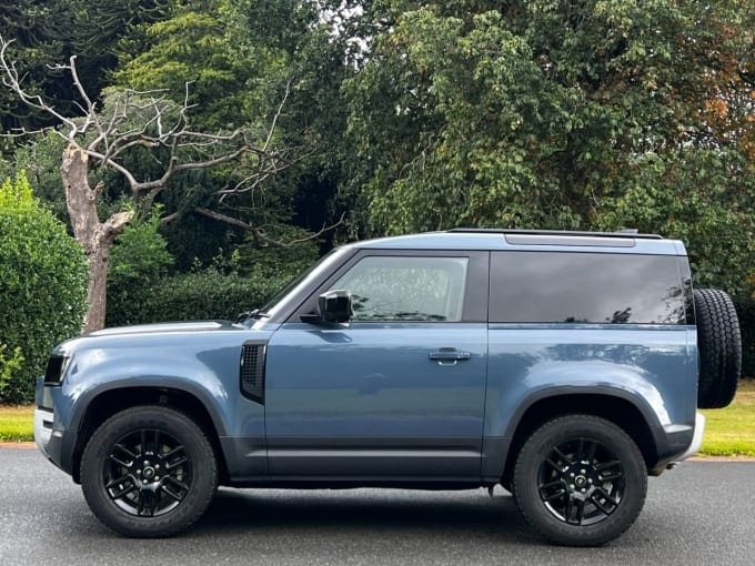 2025 Land Rover Defender
