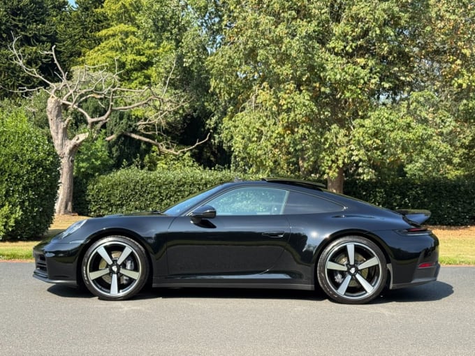 2025 Porsche 911