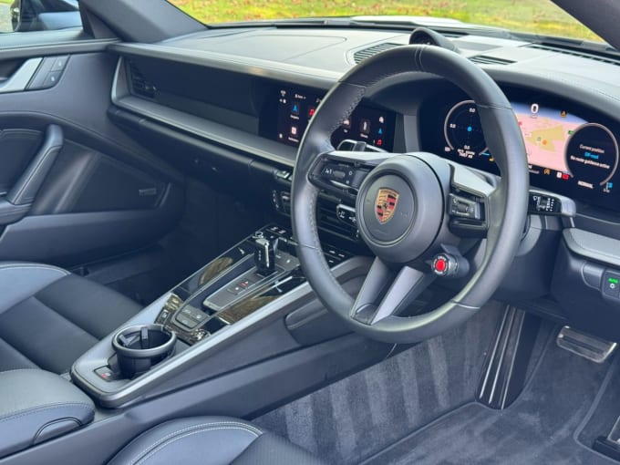 2025 Porsche 911