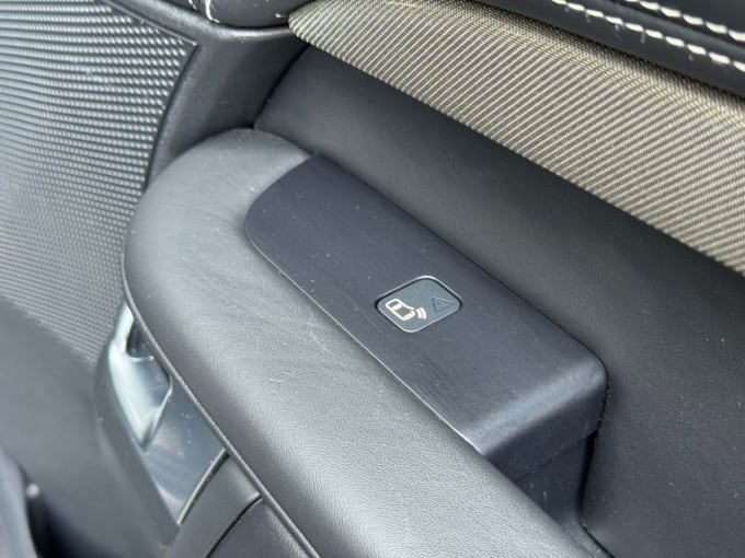 2025 Land Rover Discovery