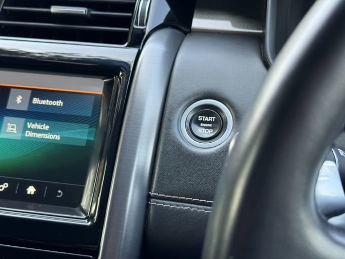 2025 Land Rover Discovery