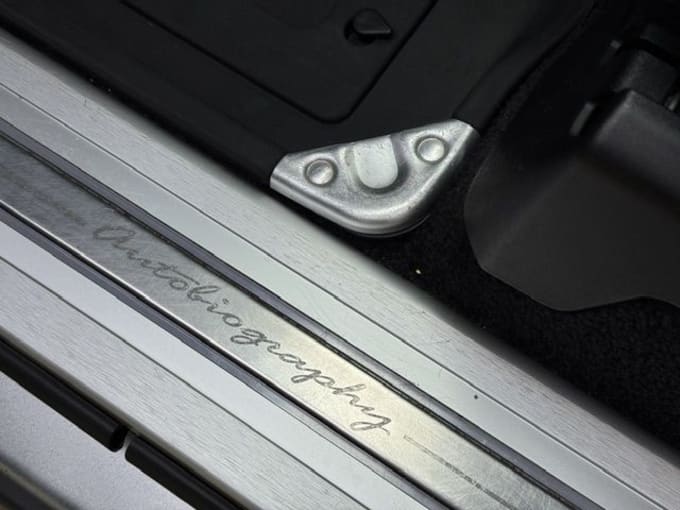 2025 Land Rover Range Rover
