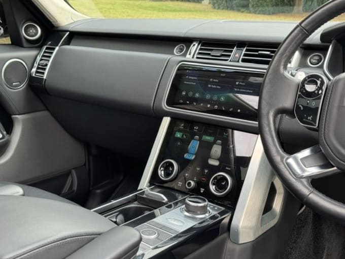 2025 Land Rover Range Rover