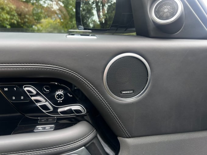 2025 Land Rover Range Rover