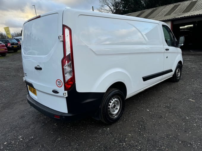 2025 Ford Transit Custom