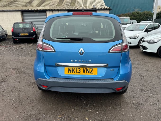 2025 Renault Scenic