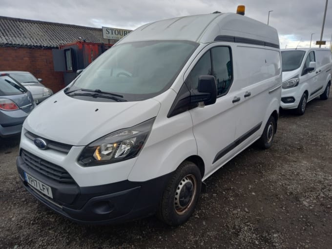 2025 Ford Transit Custom