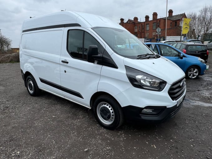 2025 Ford Transit Custom