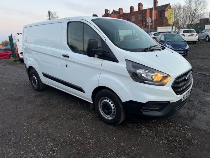 2025 Ford Transit Custom