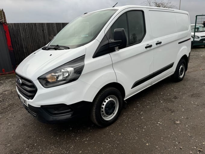 2025 Ford Transit Custom