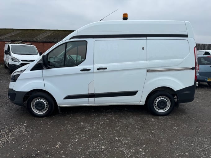 2025 Ford Transit Custom