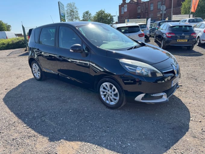 2025 Renault Scenic