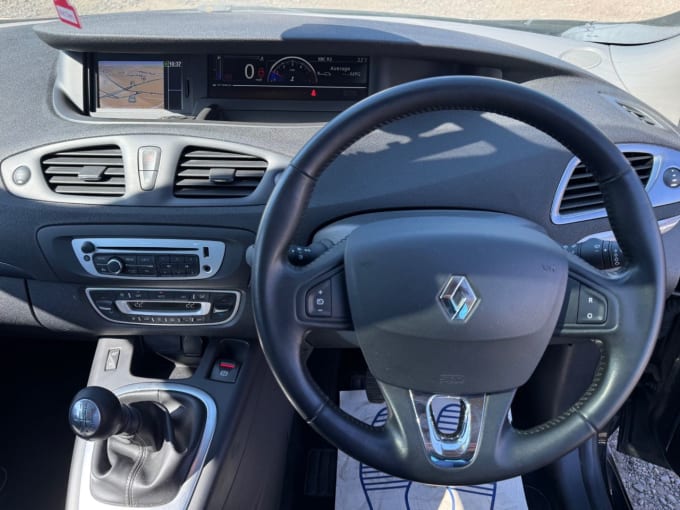 2025 Renault Scenic