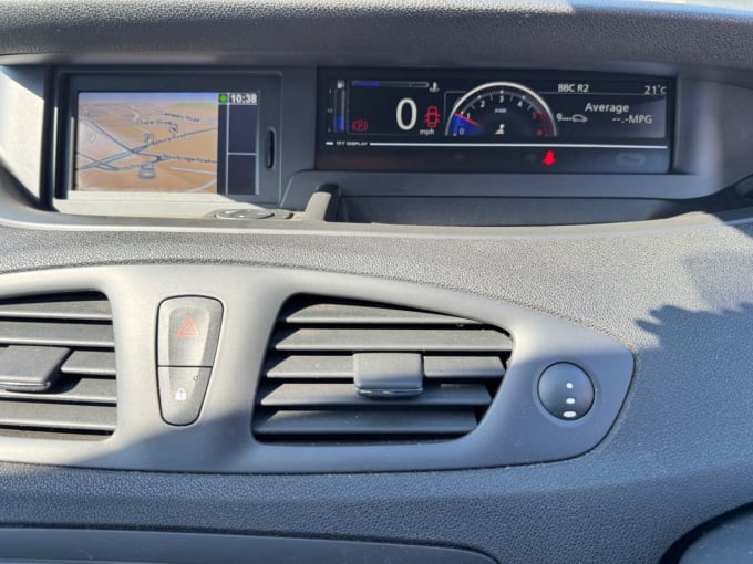 2025 Renault Scenic