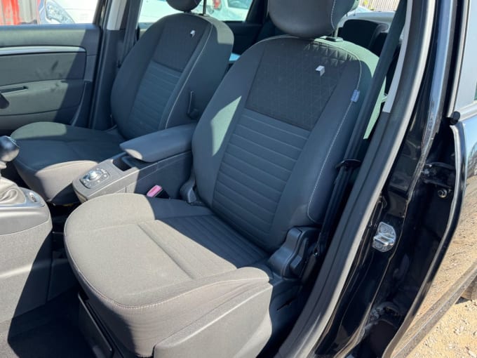 2025 Renault Scenic