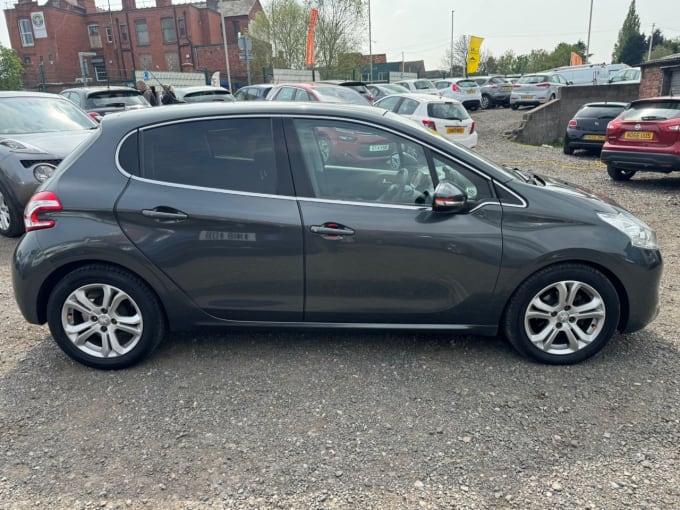 2025 Peugeot 208