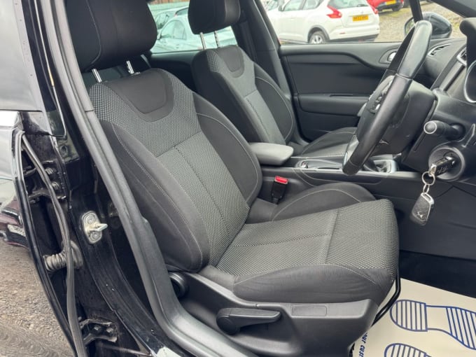 2025 Ds Automobiles Ds 4