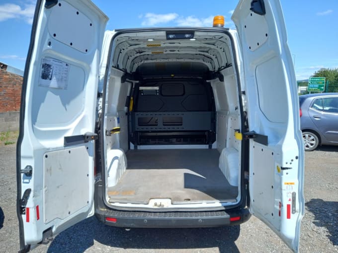 2025 Ford Transit Custom