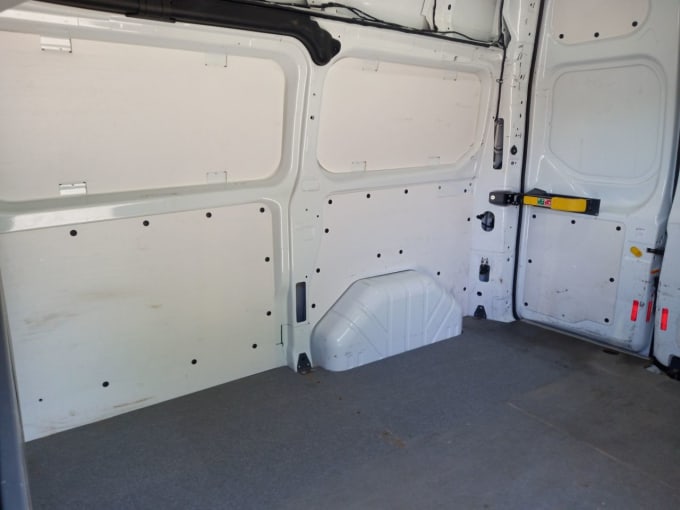 2025 Ford Transit Custom