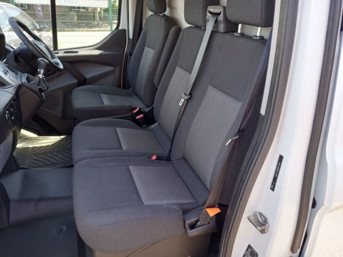 2025 Ford Transit Custom