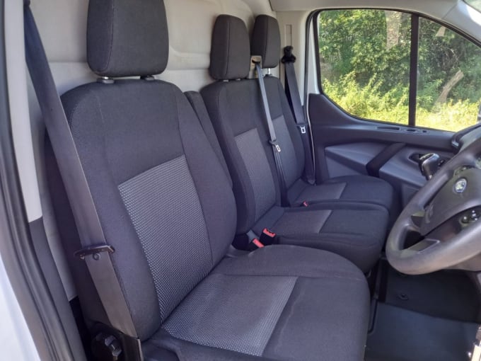 2025 Ford Transit Custom