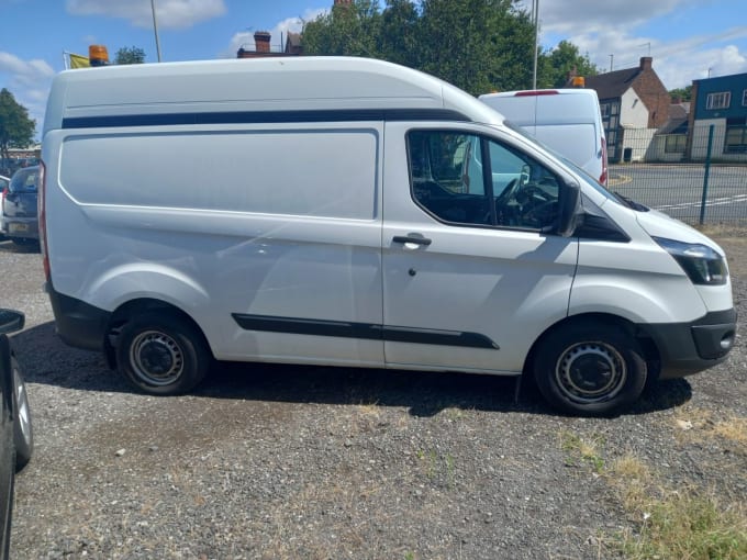 2025 Ford Transit Custom
