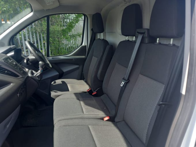 2025 Ford Transit Custom