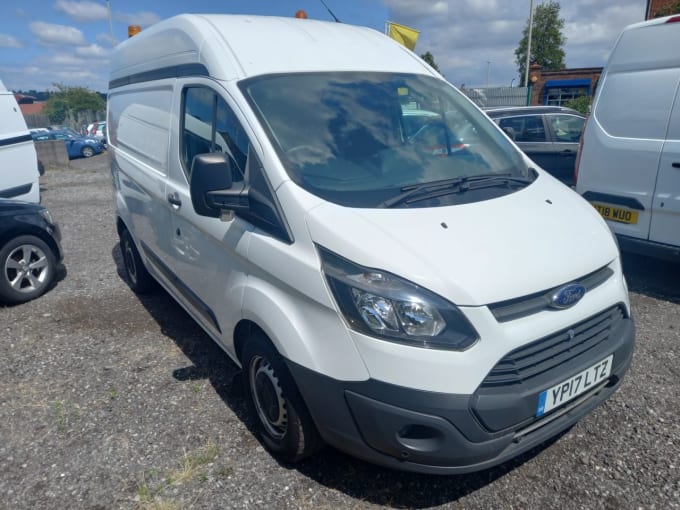 2025 Ford Transit Custom