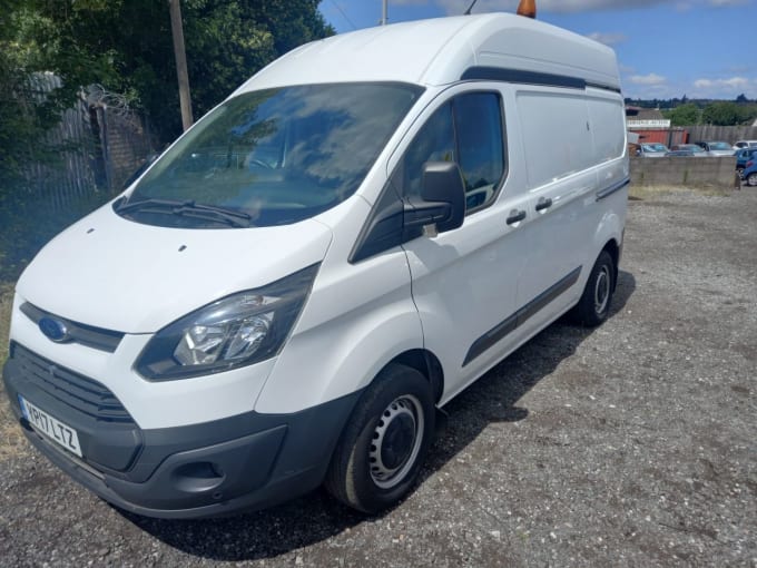 2025 Ford Transit Custom