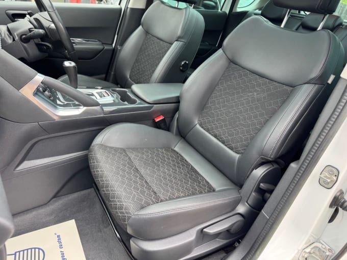 2025 Peugeot 3008