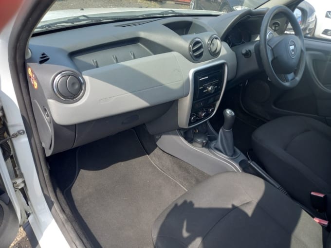 2025 Dacia Duster