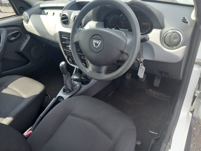 2025 Dacia Duster