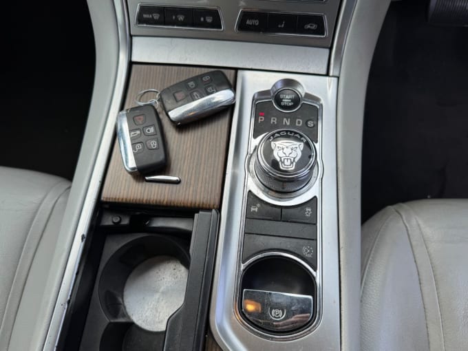 2025 Jaguar Xf