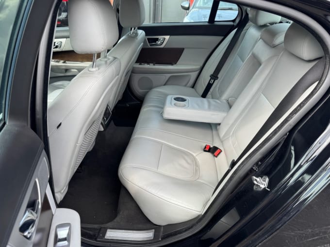 2025 Jaguar Xf