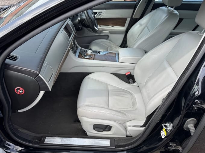 2025 Jaguar Xf